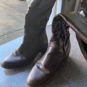 Brown Boots SIZE 6